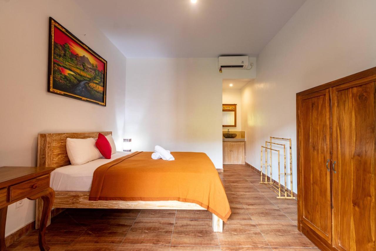 Pondok Juli Canggu Exteriör bild