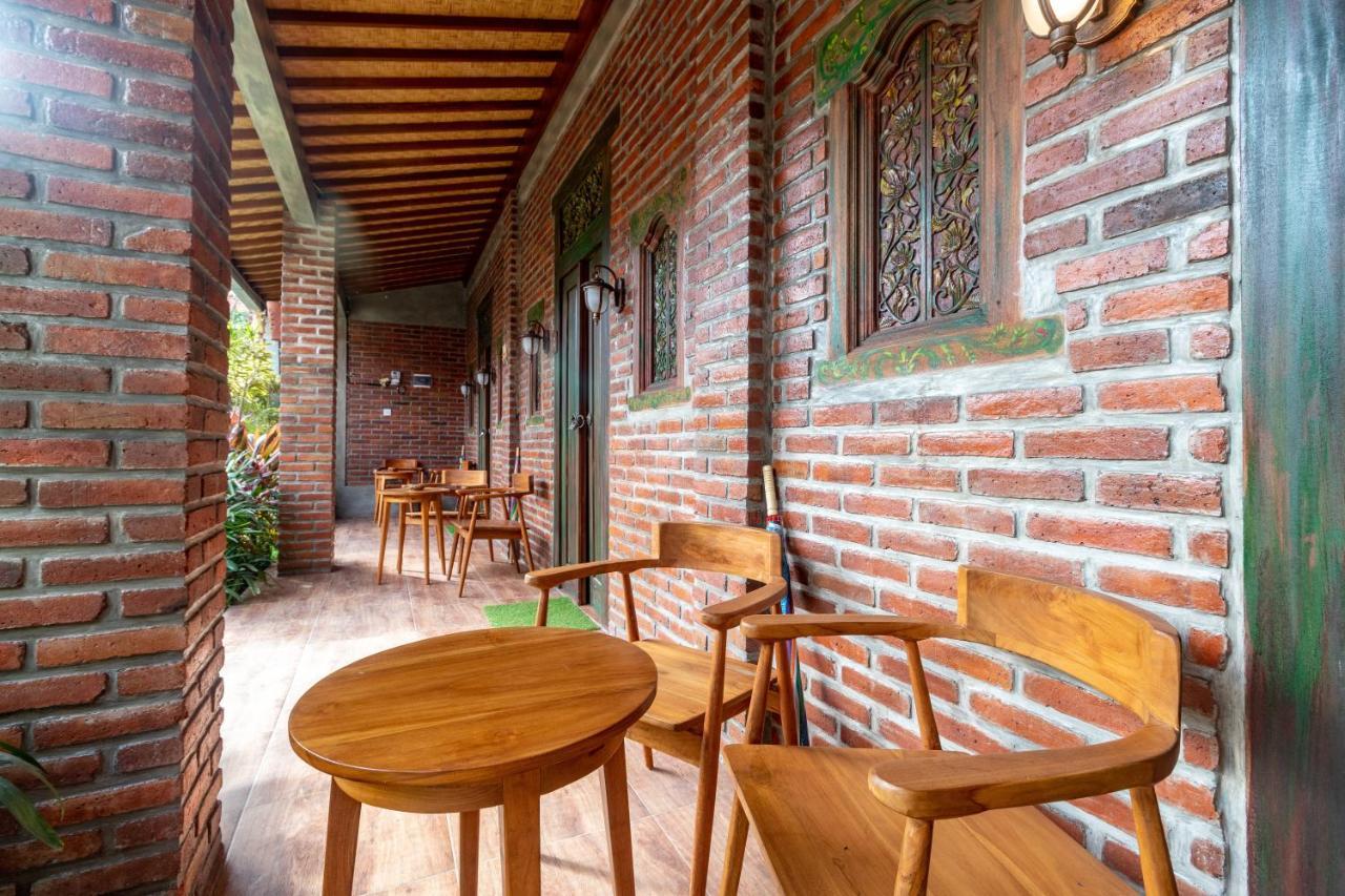 Pondok Juli Canggu Exteriör bild